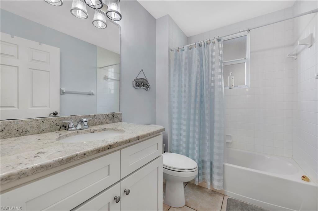 CROWN POINTE SHORES - Residential