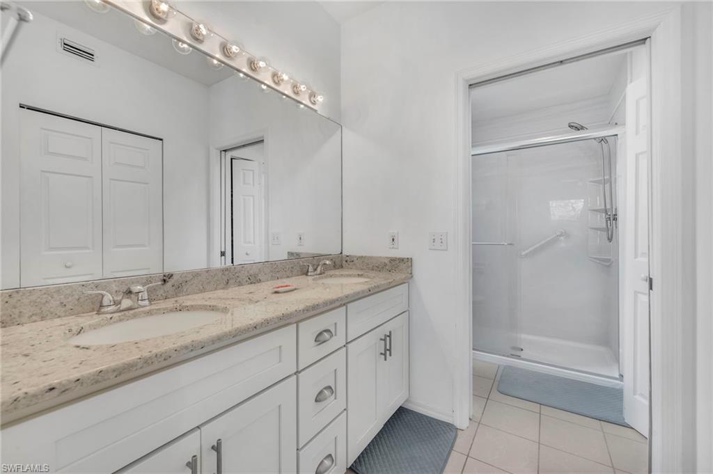 CROWN POINTE SHORES - Residential