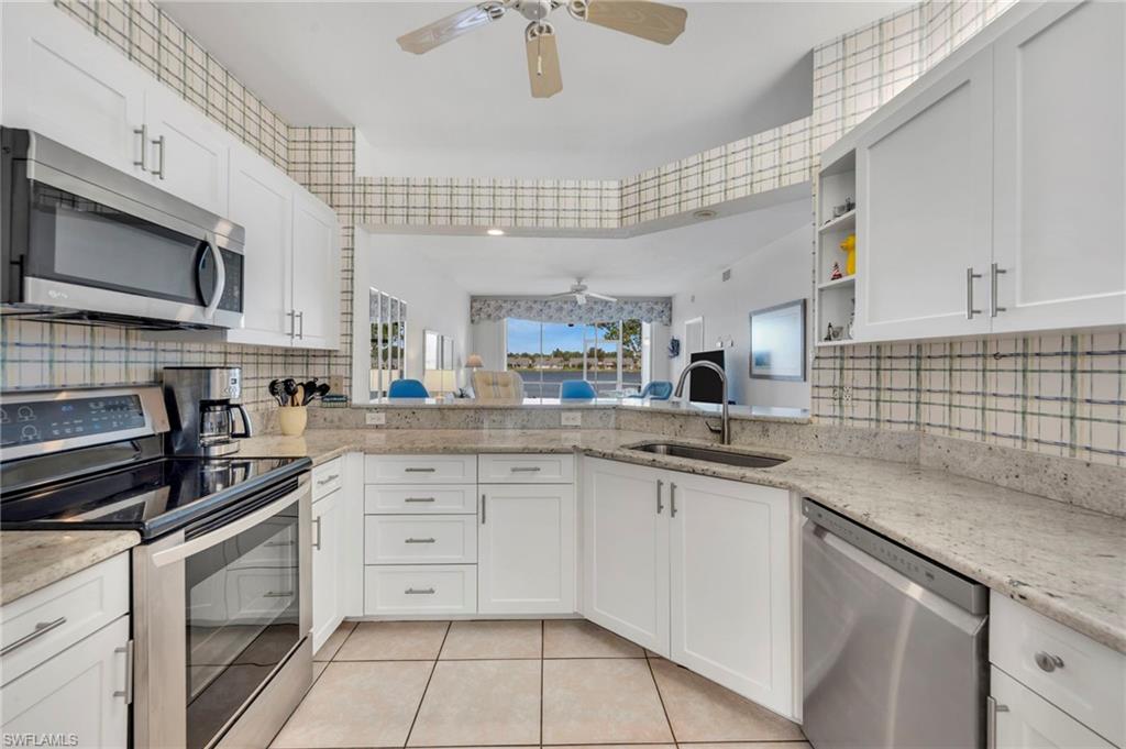 CROWN POINTE SHORES - Residential