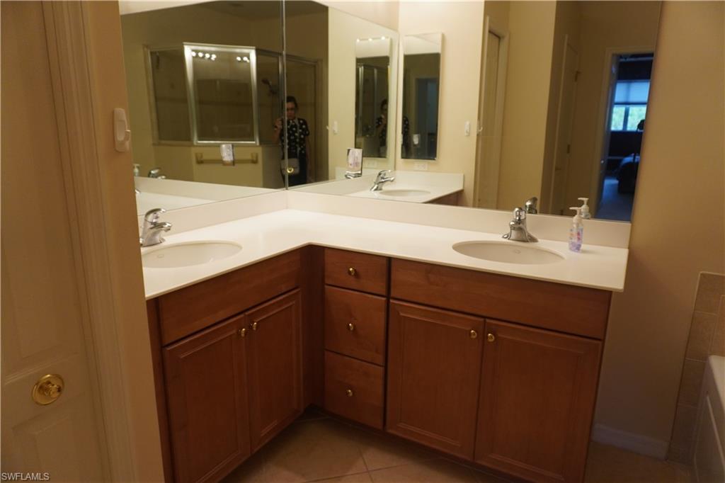 MOODY RIVER ESTATES - Residential Lease