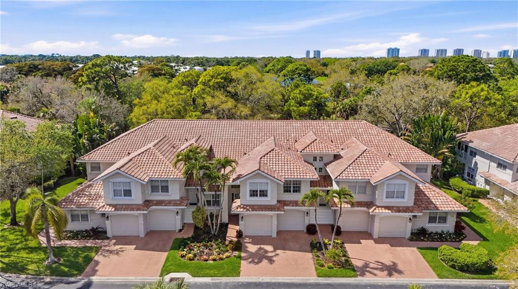 SOUTHBRIDGE - Residential