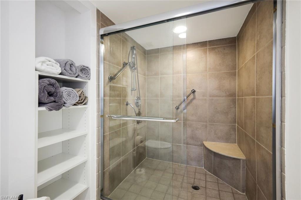 BAY FOREST - Residential