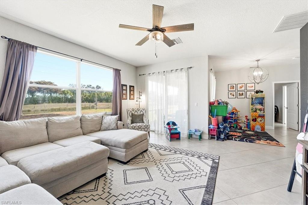 STONEYBROOK - Residential