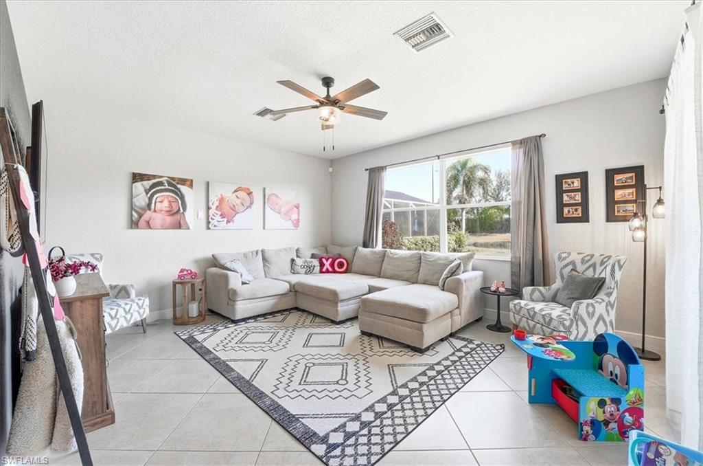 STONEYBROOK - Residential