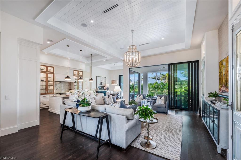 PARK SHORE - Residential