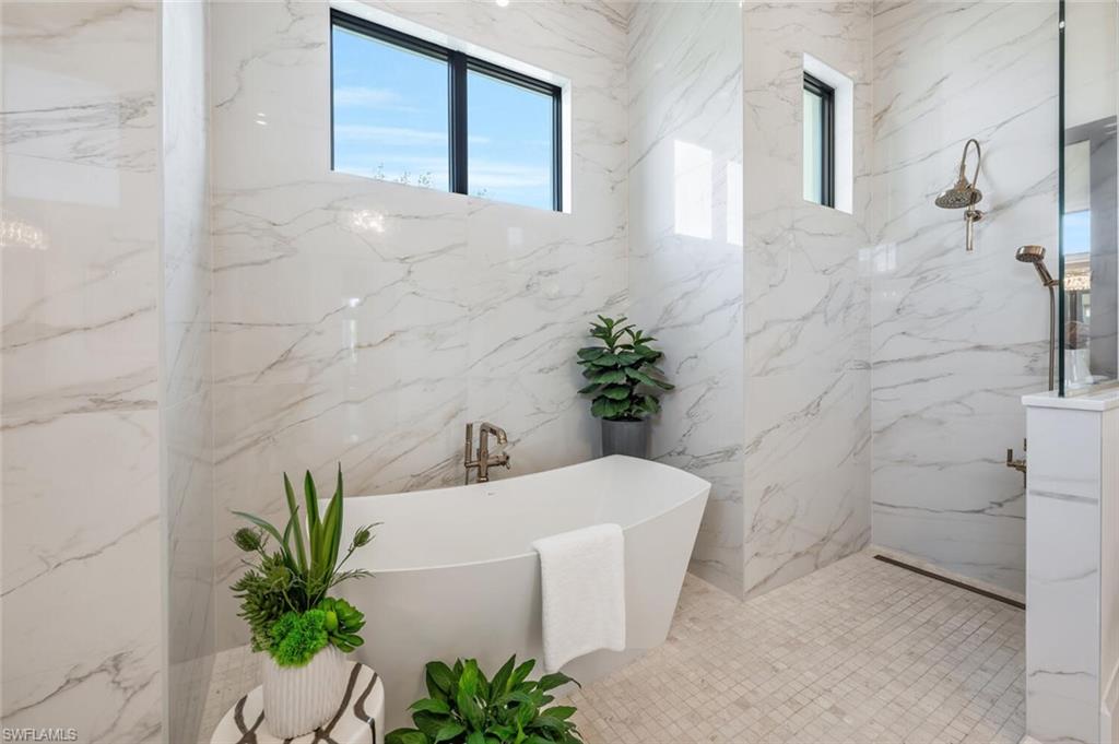 PARK SHORE - Residential