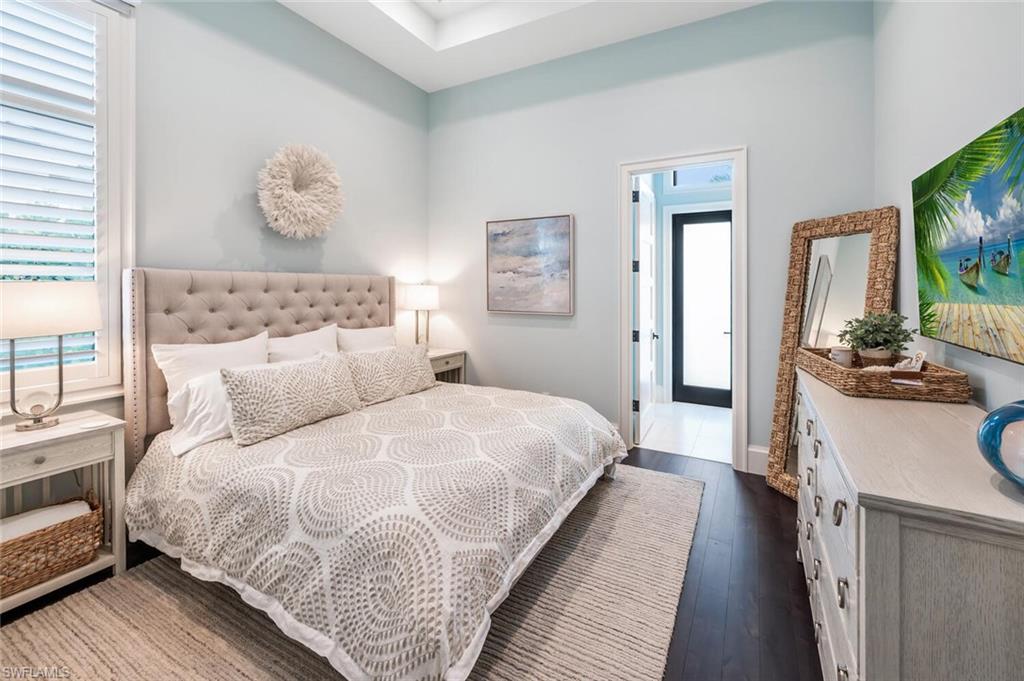 PARK SHORE - Residential