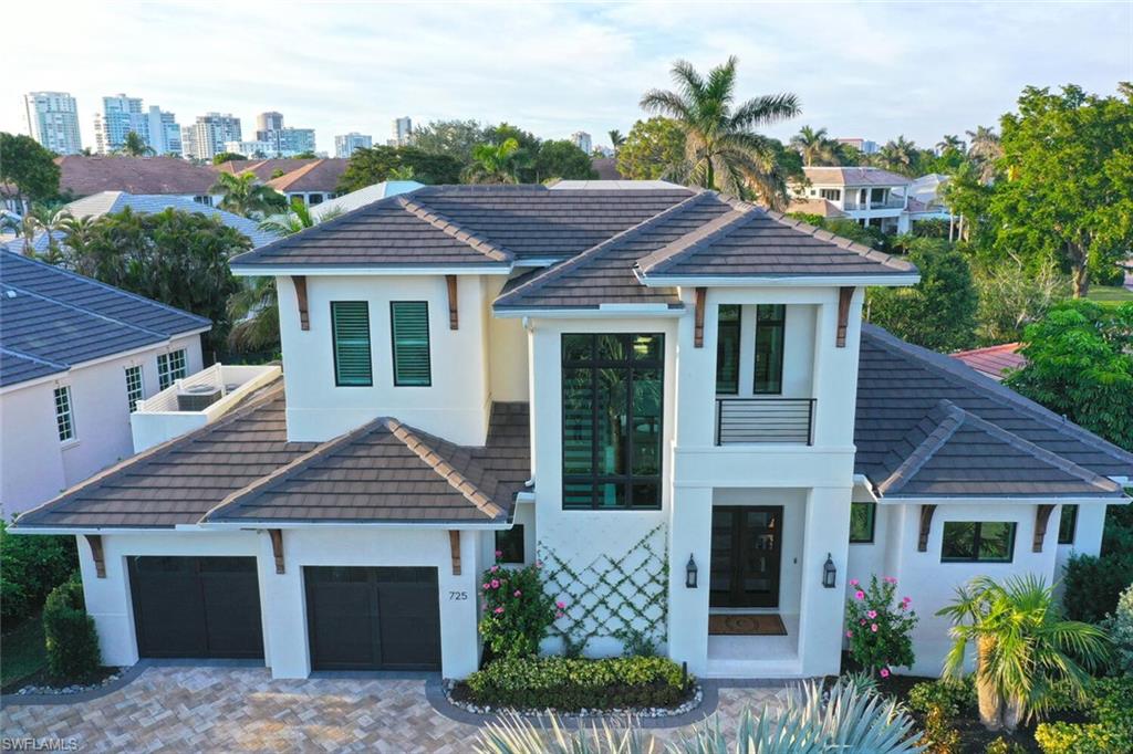 PARK SHORE - Residential