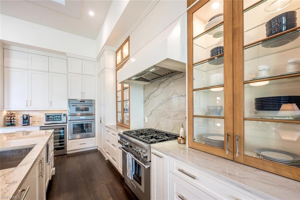 PARK SHORE - Residential