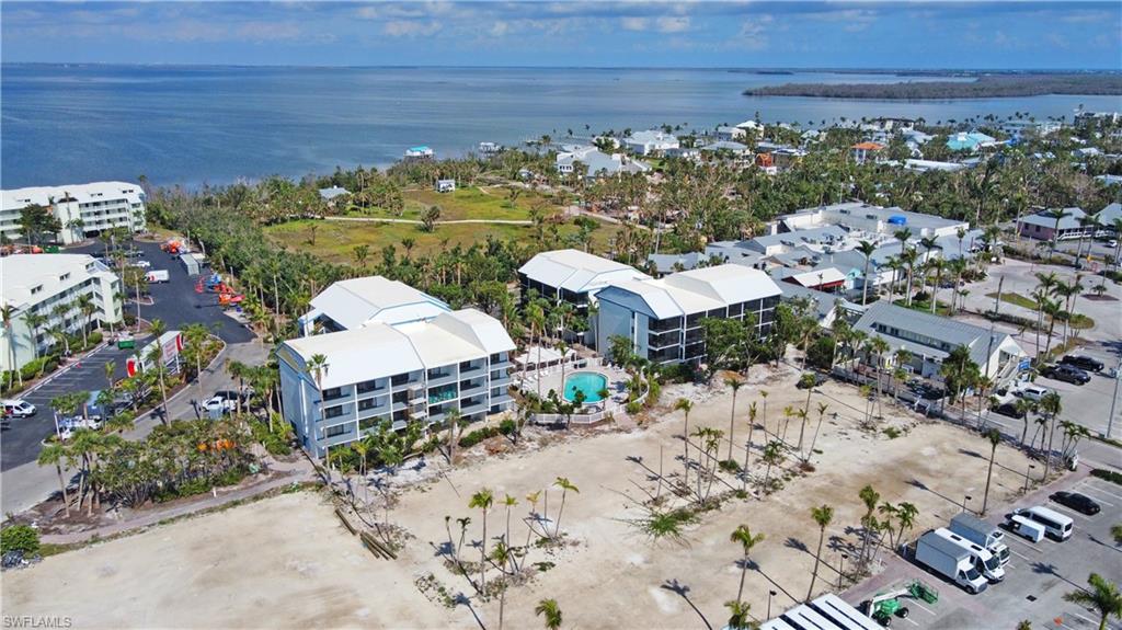 TENNIS VILLAS - Residential