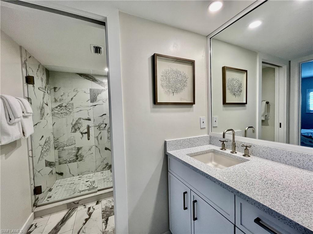 TENNIS VILLAS - Residential