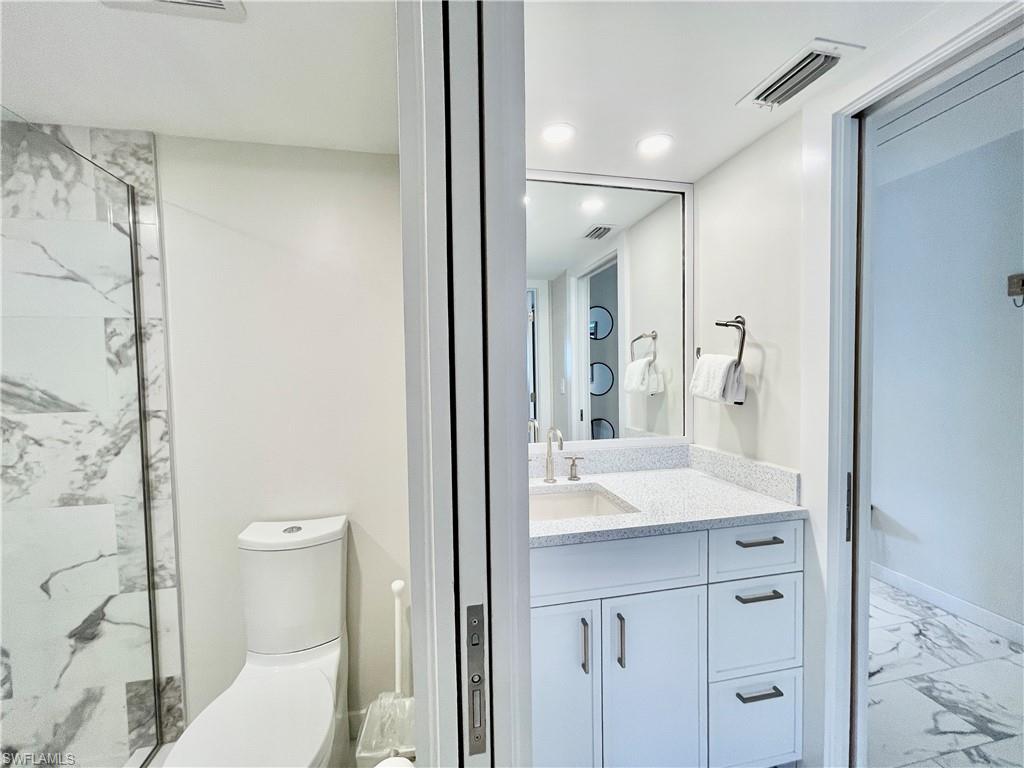 TENNIS VILLAS - Residential