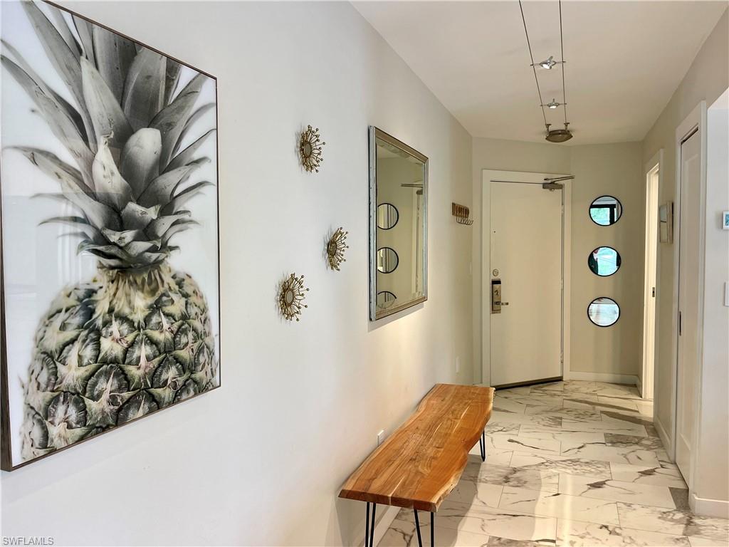 TENNIS VILLAS - Residential