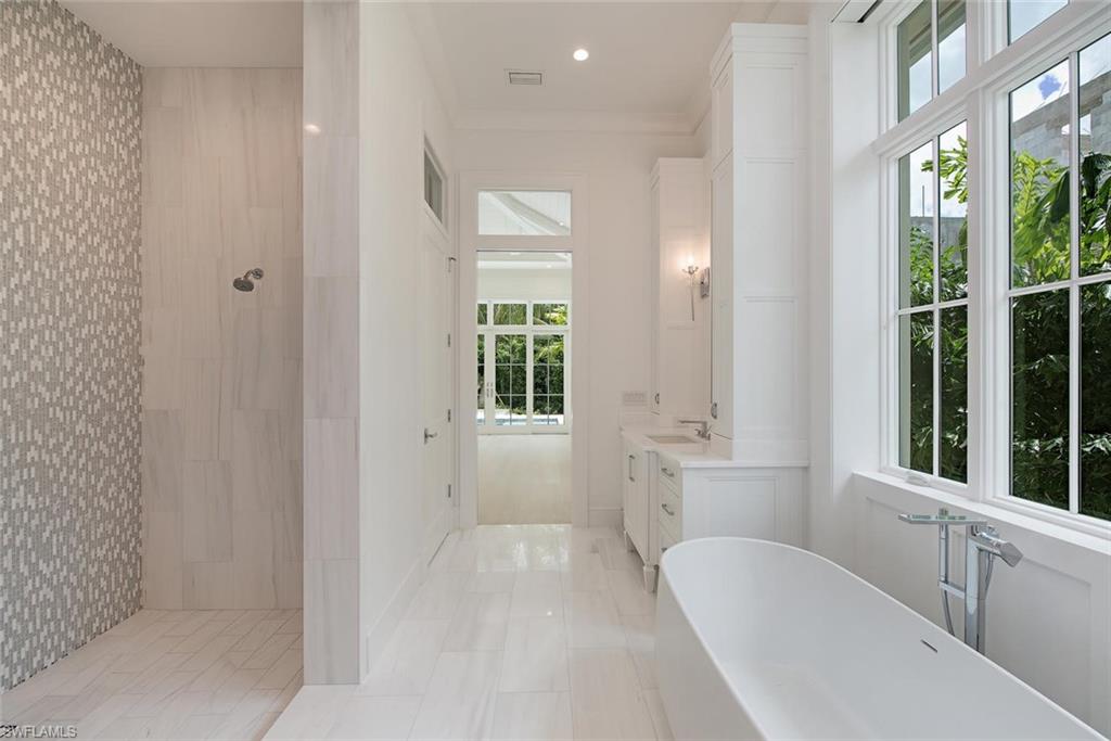 MOORINGS - Residential