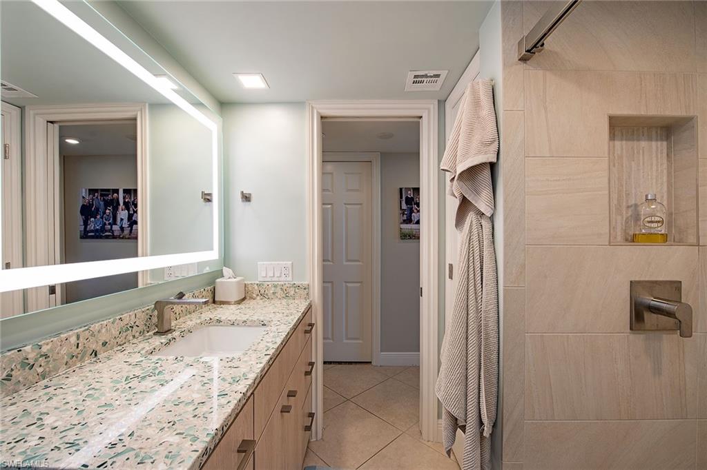 MONACO BEACH CLUB - Residential