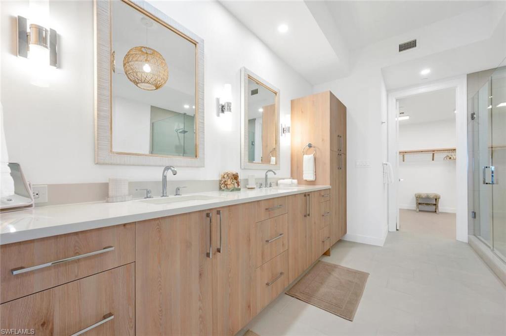 ELEVEN ELEVEN CENTRAL - Residential Lease