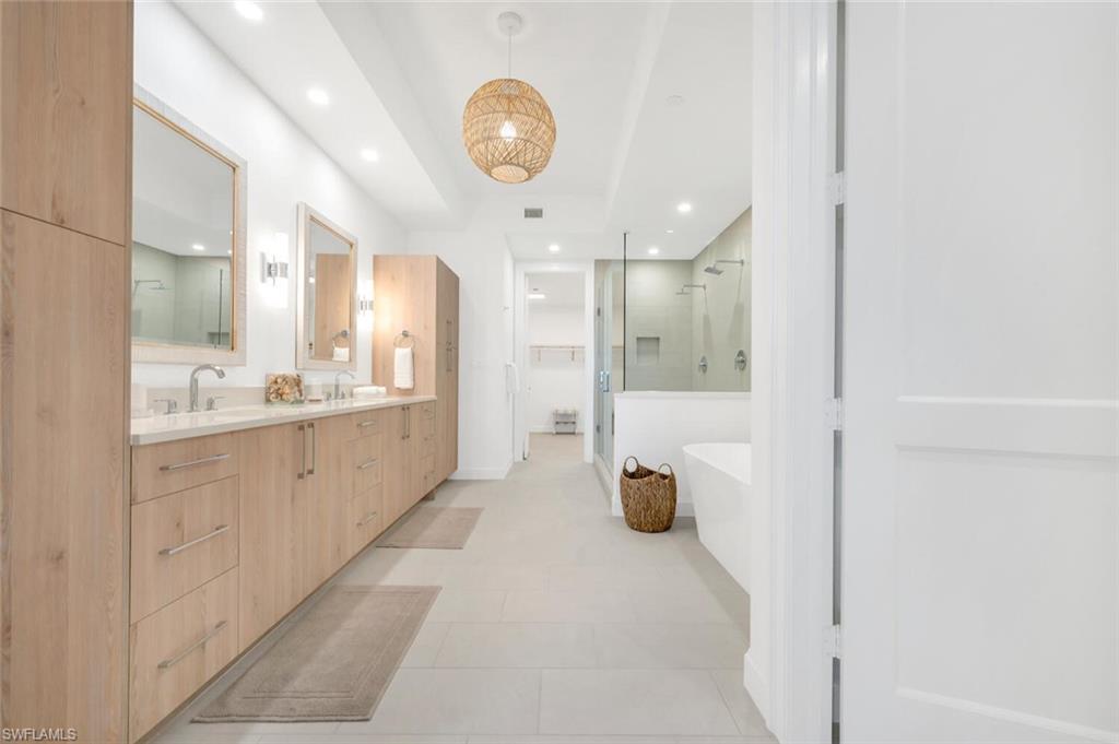 ELEVEN ELEVEN CENTRAL - Residential Lease