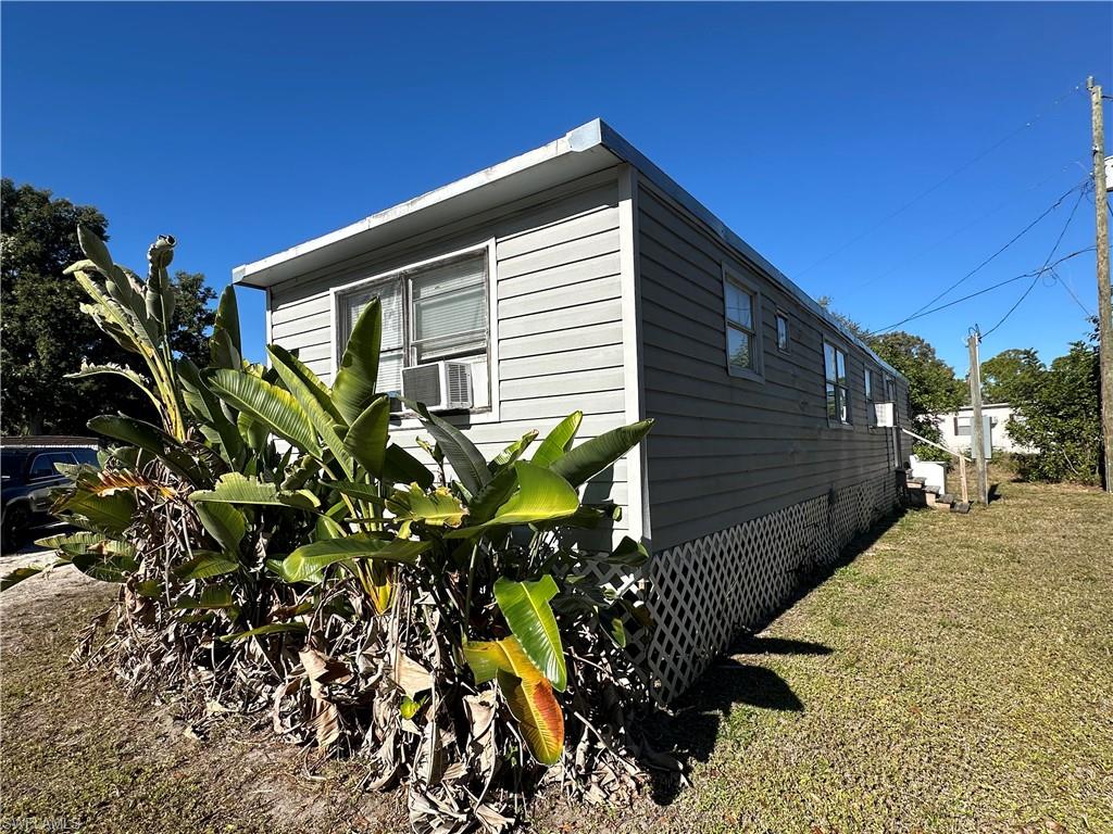 SUNCOAST ESTATES UNREC - Residential Lease