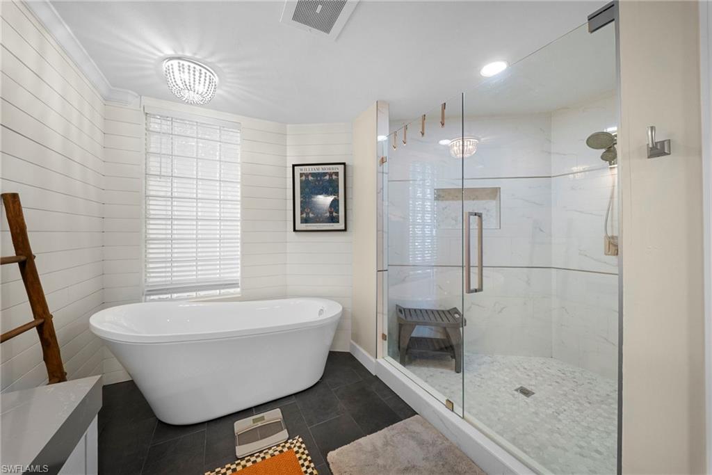 THE SHORES - Residential