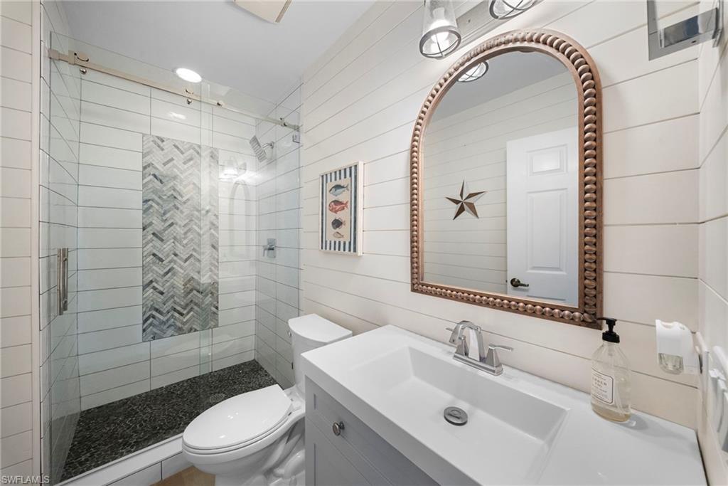 THE SHORES - Residential