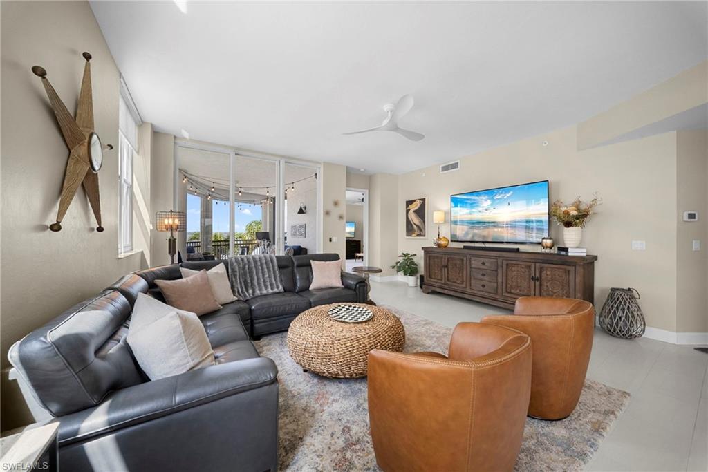 THE SHORES - Residential