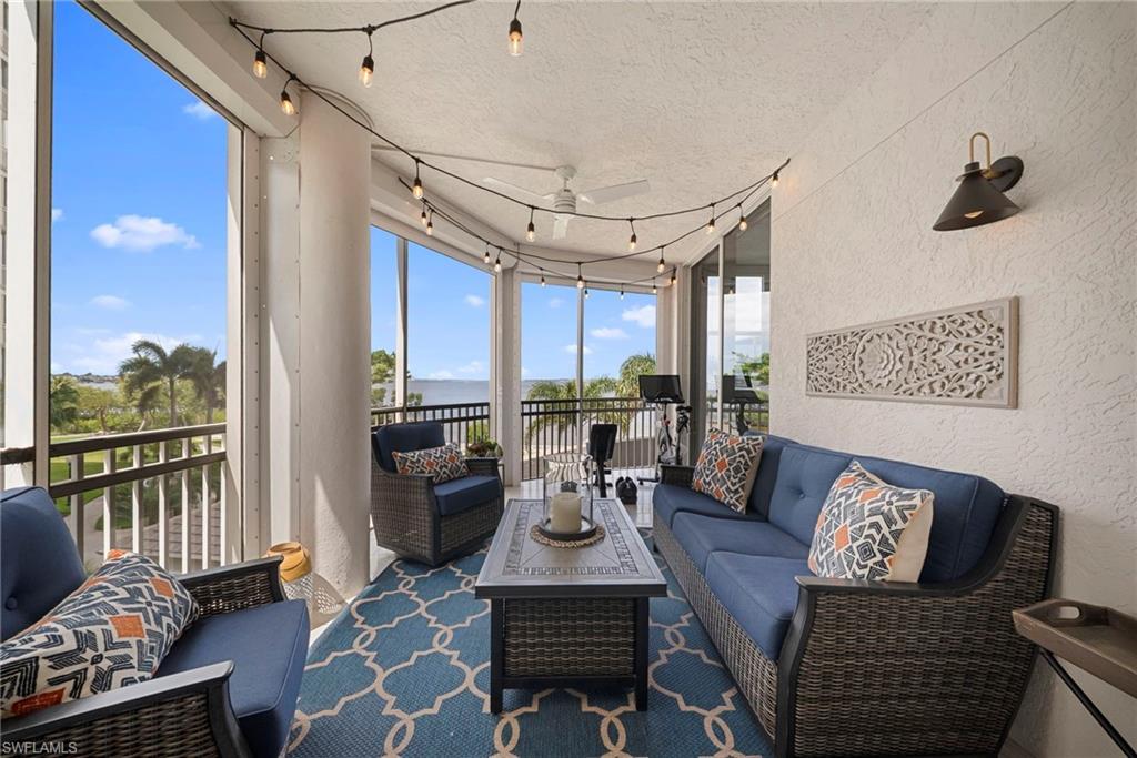 THE SHORES - Residential