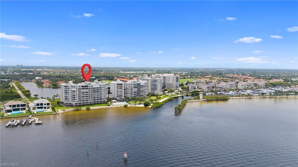 THE SHORES - Residential