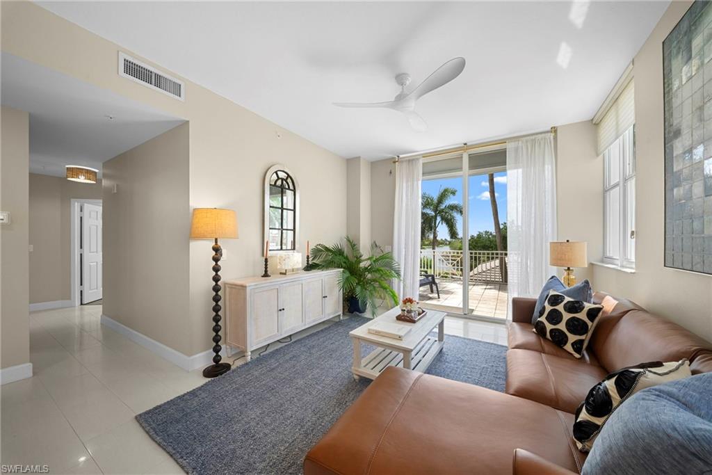 THE SHORES - Residential