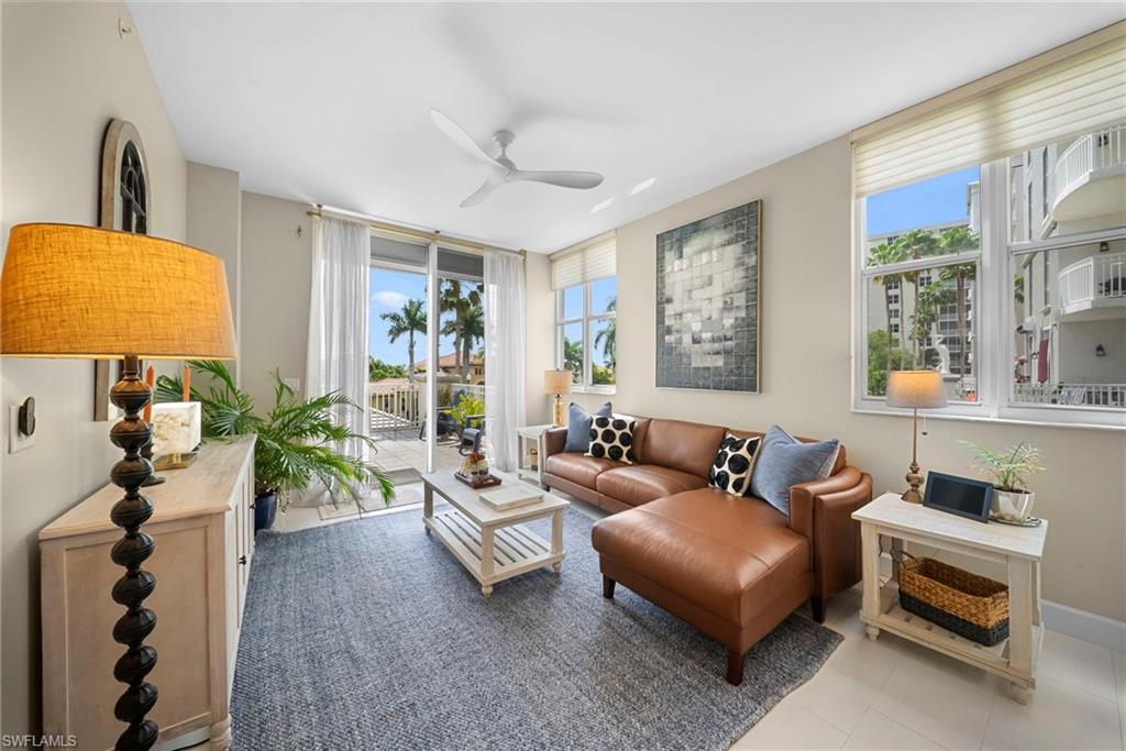 THE SHORES - Residential