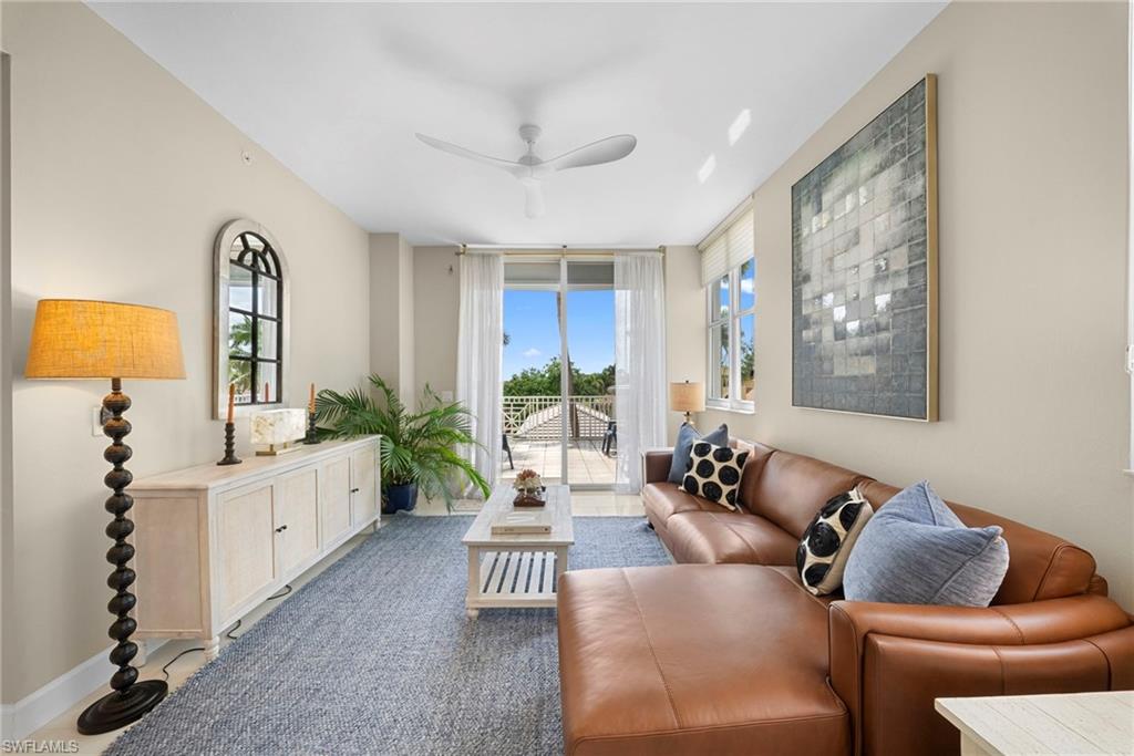 THE SHORES - Residential