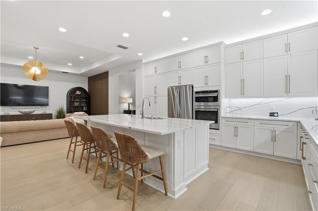 VALENCIA TRAILS - Residential