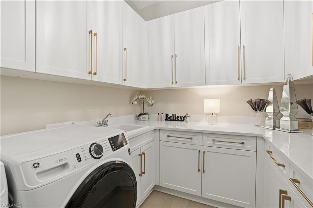 VALENCIA TRAILS - Residential