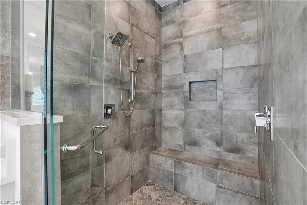 VALENCIA TRAILS - Residential