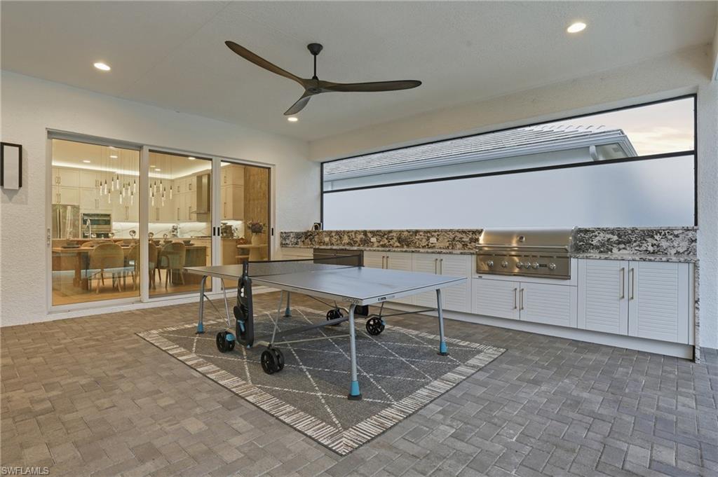 VALENCIA TRAILS - Residential