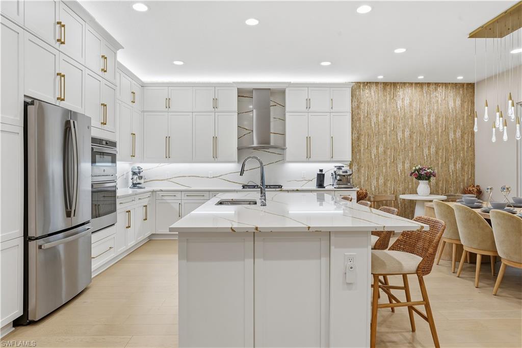 VALENCIA TRAILS - Residential