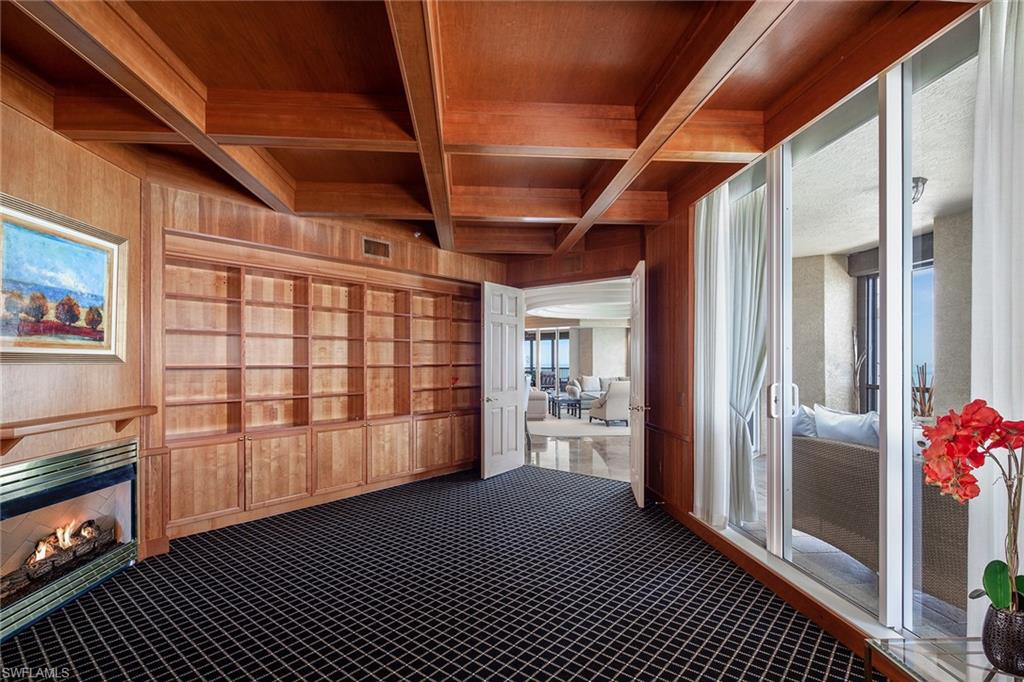 WINDSOR AT BAY COLONY - Residential