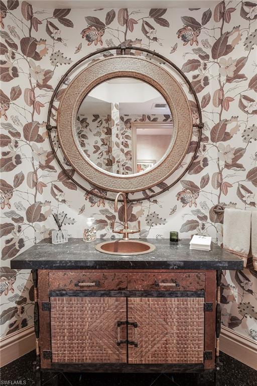 WINDSOR AT BAY COLONY - Residential