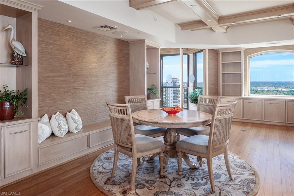 WINDSOR AT BAY COLONY - Residential