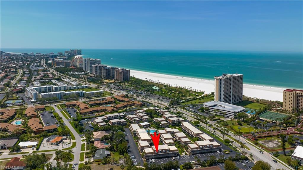 ISLAND MANOR APTS - Residential