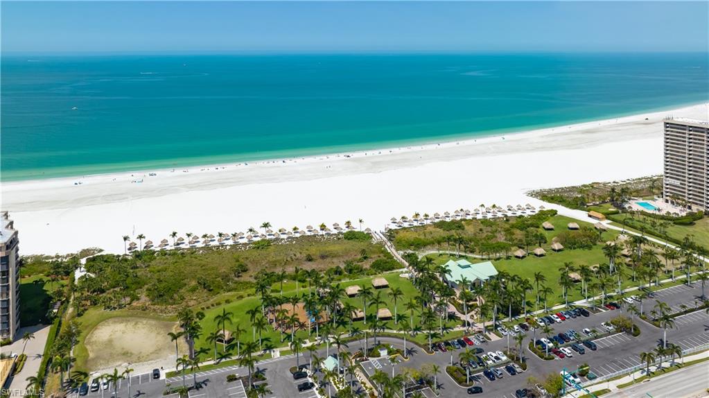 ISLAND MANOR APTS - Residential