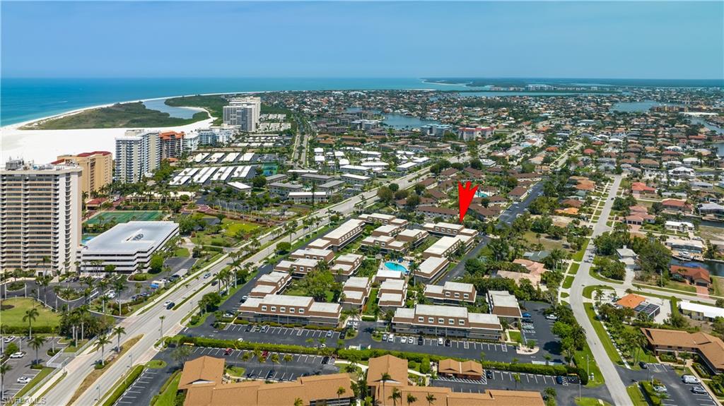 ISLAND MANOR APTS - Residential