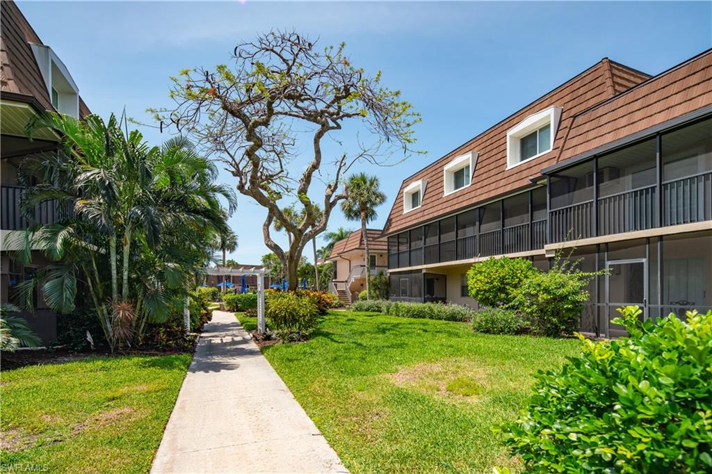 ISLAND MANOR APTS - Residential