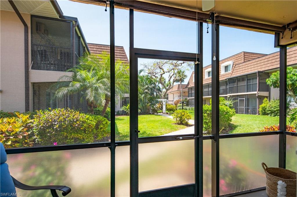 ISLAND MANOR APTS - Residential