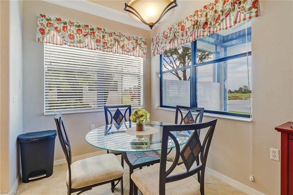 COACH HOMES AT HERITAGE BAY - Residential