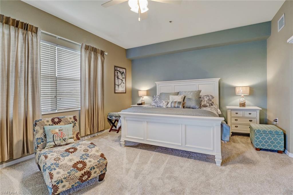 COACH HOMES AT HERITAGE BAY - Residential