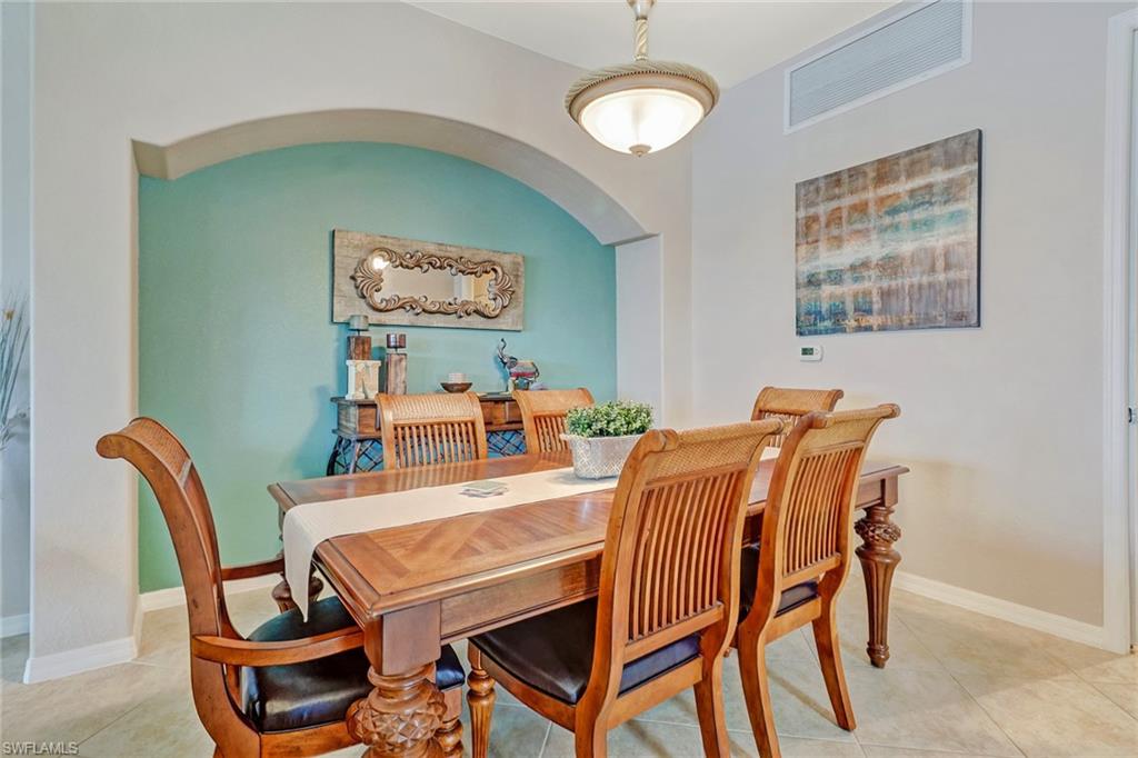 COACH HOMES AT HERITAGE BAY - Residential