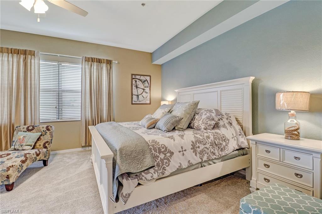 COACH HOMES AT HERITAGE BAY - Residential