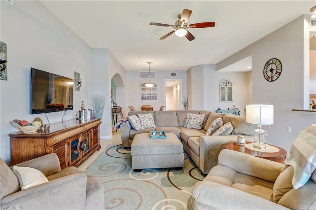 COACH HOMES AT HERITAGE BAY - Residential