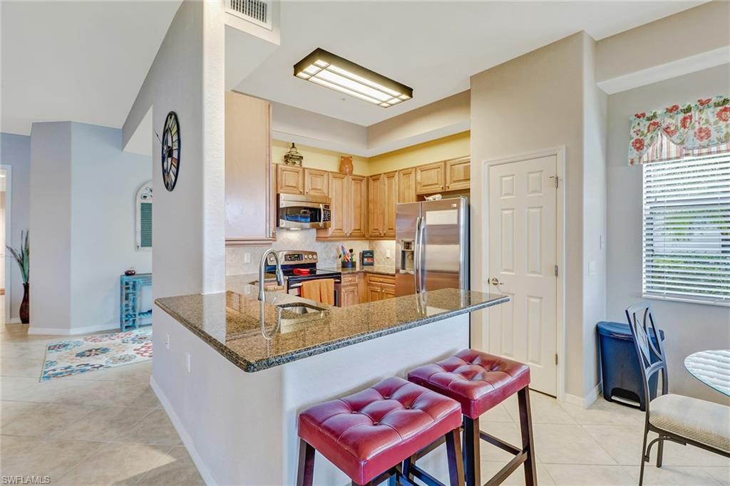 COACH HOMES AT HERITAGE BAY - Residential