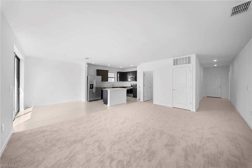 WHISPERING LAKES - Residential Lease